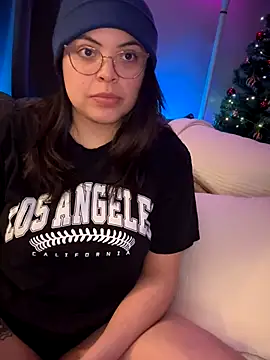 drizzypeach602 online show from December 2025 04:31:02 AM