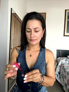 Verito hot online show from October 2025 06:20:02 PM