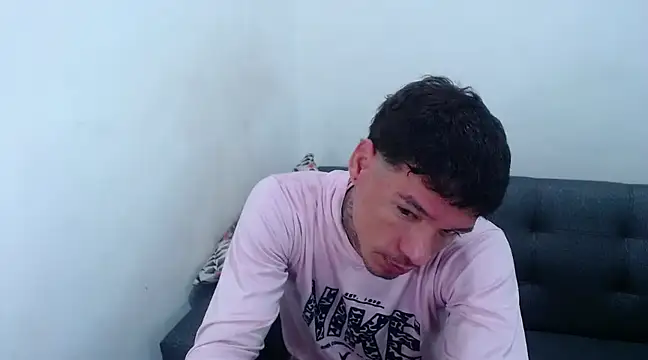 Snapshot of sebas_bigcock69 chatting on January 2025 07:11:01 PM sebas bigcock69 online show from January 2025 07:11:01 PM