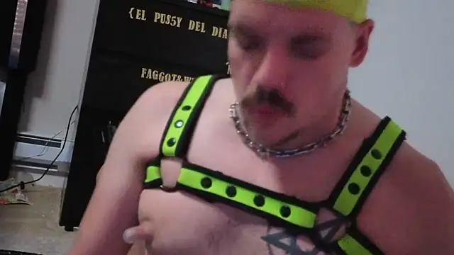 Snapshot of DemonDickNick chatting on September 2025 06:04:02 AM DemonDickNick online show from September 2025 06:04:02 AM