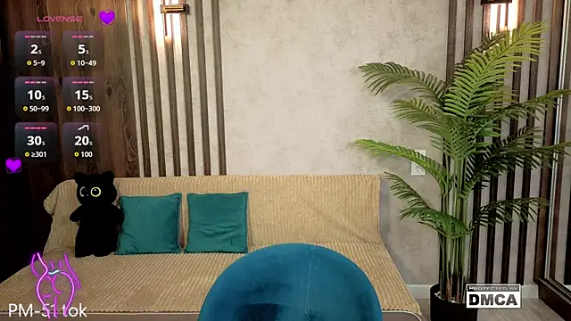 Holl1Would online show from February 2026 07:22:01 PM