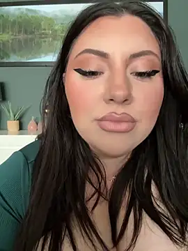 Snapshot of CurvyKimmy1 chatting on October 2025 12:45:02 PM CurvyKimmy1 online show from October 2025 12:45:02 PM