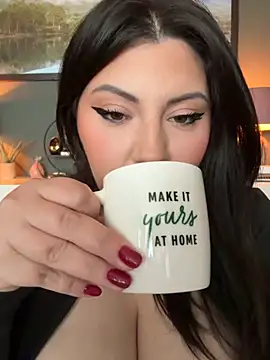 Snapshot of CurvyKimmy1 chatting on October 2025 11:41:02 AM CurvyKimmy1 online show from October 2025 11:41:02 AM