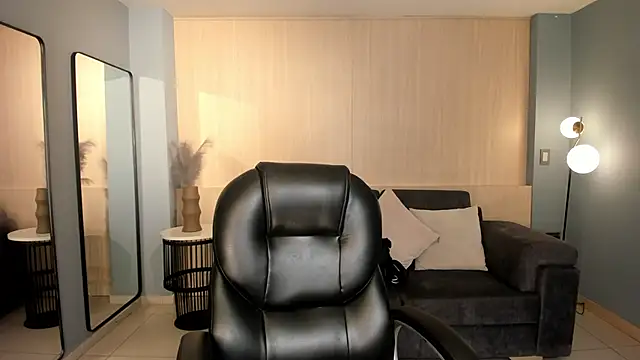 Snapshot of LexieWayne chatting on December 2025 07:32:01 PM LexieWayne online show from December 2025 07:32:01 PM