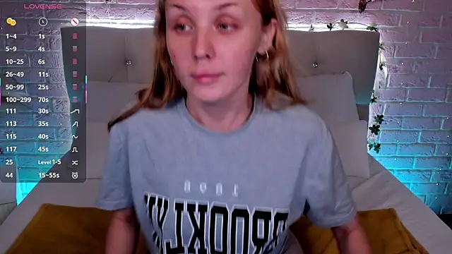 Snapshot of LianaFord chatting on December 2025 11:02:01 PM LianaFord online show from December 2025 11:02:01 PM