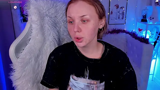 Snapshot of LianaFord chatting on December 2025 10:25:01 PM LianaFord online show from December 2025 10:25:01 PM