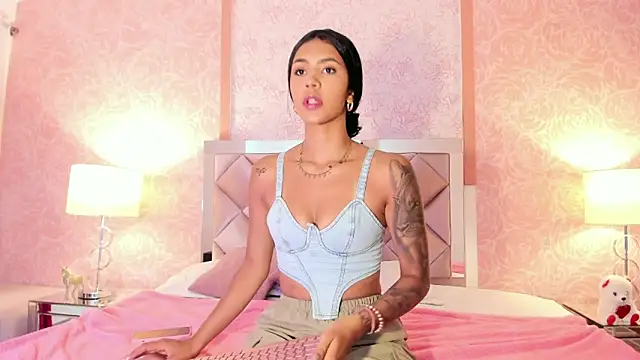 AntonellaRossi online show from September 2025 07:36:01 PM