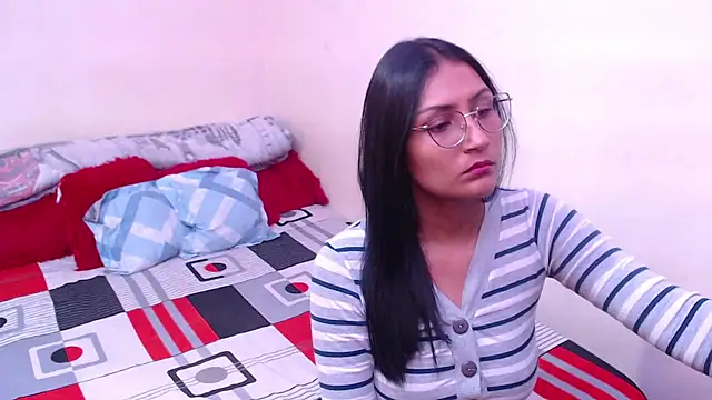 leah-666 online show from December 2025 06:03:01 PM
