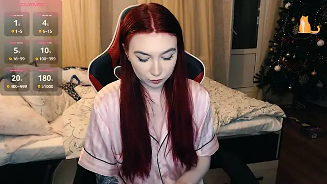 Snapshot of Cute_lina chatting on December 2024 03:37:01 PM Cute lina online show from December 2024 03:37:01 PM