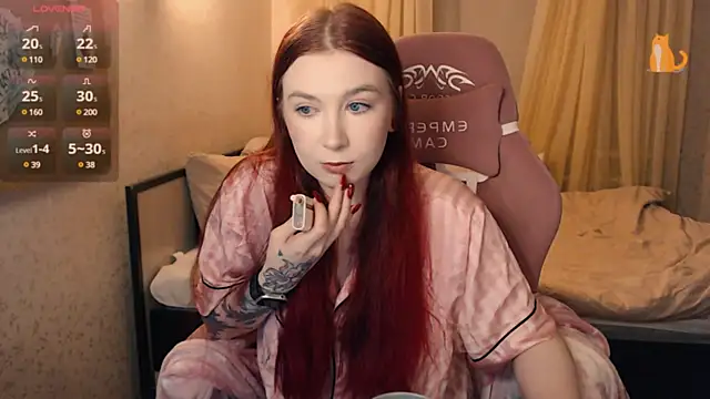 Snapshot of Cute_lina chatting on February 2025 03:51:02 PM Cute lina online show from February 2025 03:51:02 PM