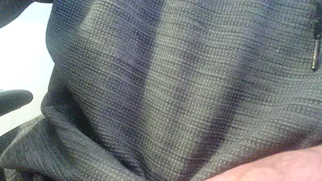 Snapshot of OralDesires2 chatting on December 2024 07:44:01 PM OralDesires2 online show from December 2024 07:44:01 PM