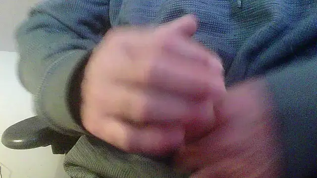 Snapshot of OralDesires2 chatting on December 2024 06:06:01 PM OralDesires2 online show from December 2024 06:06:01 PM