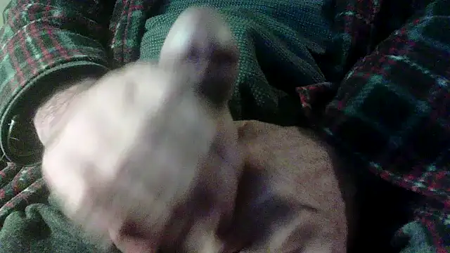 Snapshot of OralDesires2 chatting on December 2024 11:43:02 AM OralDesires2 online show from December 2024 11:43:02 AM