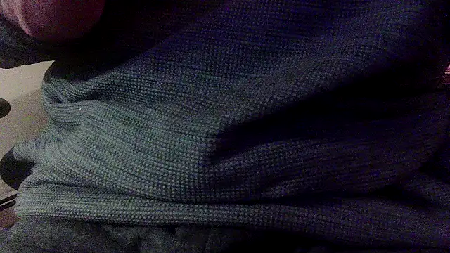 Snapshot of OralDesires2 chatting on December 2024 09:37:01 PM OralDesires2 online show from December 2024 09:37:01 PM