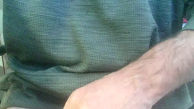 Snapshot of OralDesires2 chatting on December 2024 06:53:01 PM OralDesires2 online show from December 2024 06:53:01 PM