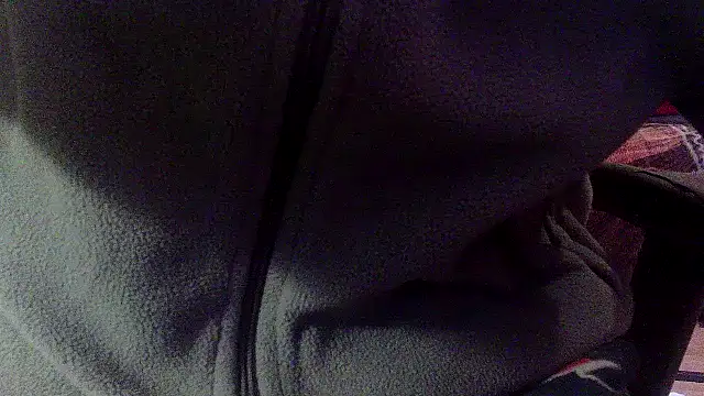 Snapshot of OralDesires2 chatting on January 2025 01:24:01 PM OralDesires2 online show from January 2025 01:24:01 PM