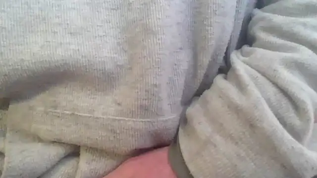 Snapshot of OralDesires2 chatting on February 2025 05:04:02 PM OralDesires2 online show from February 2025 05:04:02 PM