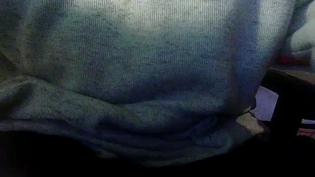 Snapshot of OralDesires2 chatting on March 2025 11:05:01 AM OralDesires2 online show from March 2025 11:05:01 AM