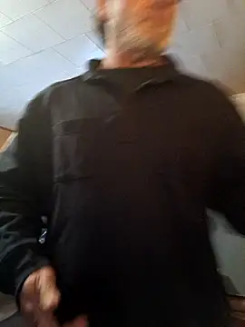 Snapshot of OralDesires2 chatting on October 2025 08:09:02 PM OralDesires2 online show from October 2025 08:09:02 PM