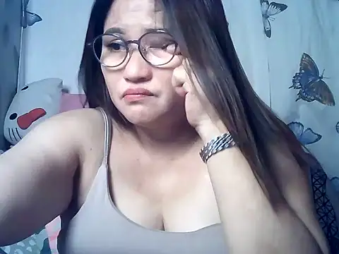 Snapshot of Amazing_Angel22 chatting on June 2026 11:41:01 PM Amazing Angel22 online show from June 2026 11:41:01 PM