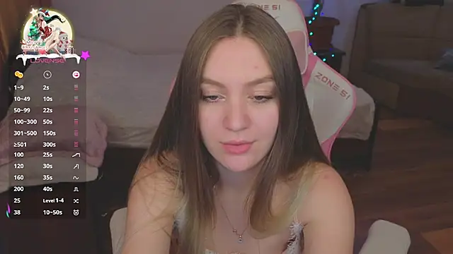 Snapshot of CyrilaPuff chatting on December 2024 09:17:02 AM CyrilaPuff online show from December 2024 09:17:02 AM