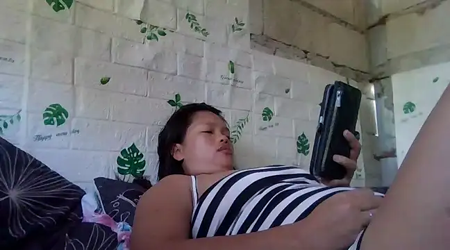 Snapshot of Silly_Girl21 chatting on March 2025 12:54:01 AM Silly Girl21 online show from March 2025 12:54:01 AM