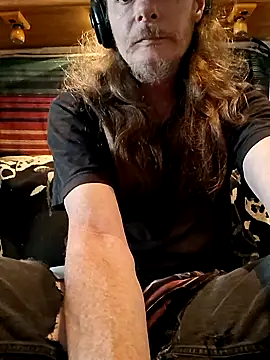 Snapshot of truckerlove69 chatting on June 2026 04:16:02 PM truckerlove69 online show from June 2026 04:16:02 PM