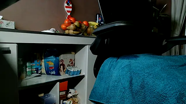 suedel65 online show from September 2025 03:21:01 AM