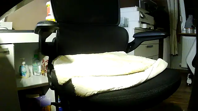 suedel65 online show from January 2026 02:50:02 AM