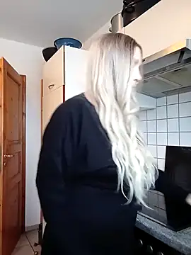 Snapshot of Jan_ina chatting on January 2025 08:39:01 AM Jan ina online show from January 2025 08:39:01 AM