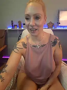 Snapshot of Jan_ina chatting on January 2025 08:57:02 AM Jan ina online show from January 2025 08:57:02 AM