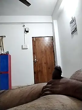 Snapshot of Desi_Londa_143 chatting on November 2025 04:44:01 PM Desi Londa 143 online show from November 2025 04:44:01 PM