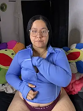 MsConejitaa online show from April 2026 12:47:02 PM