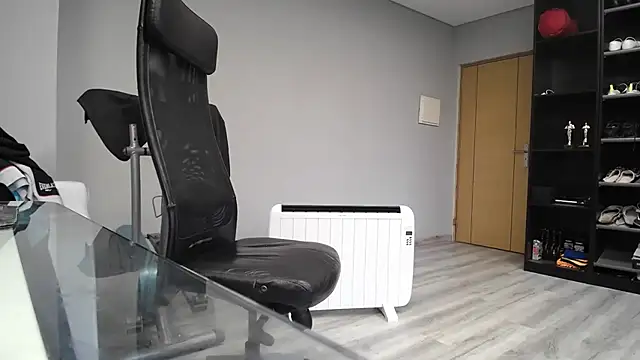 Snapshot of samricci21 chatting on November 2025 03:22:02 PM samricci21 online show from November 2025 03:22:02 PM