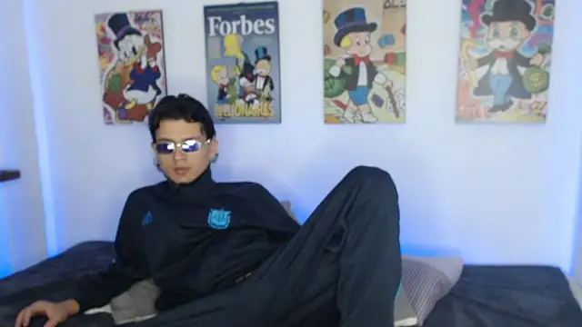 andersonZ998 online show from February 2025 05:26:02 AM