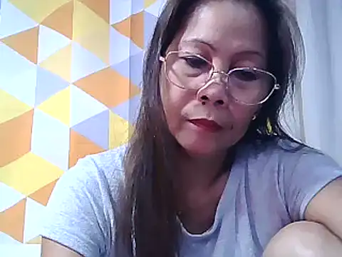Snapshot of urwife_tobe chatting on March 2025 04:49:02 AM urwife tobe online show from March 2025 04:49:02 AM