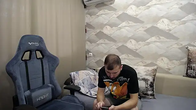 Snapshot of SerzhKorol1 chatting on September 2025 08:15:02 AM SerzhKorol1 online show from September 2025 08:15:02 AM