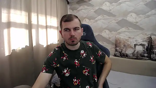 Snapshot of SerzhKorol1 chatting on October 2025 06:30:01 AM SerzhKorol1 online show from October 2025 06:30:01 AM