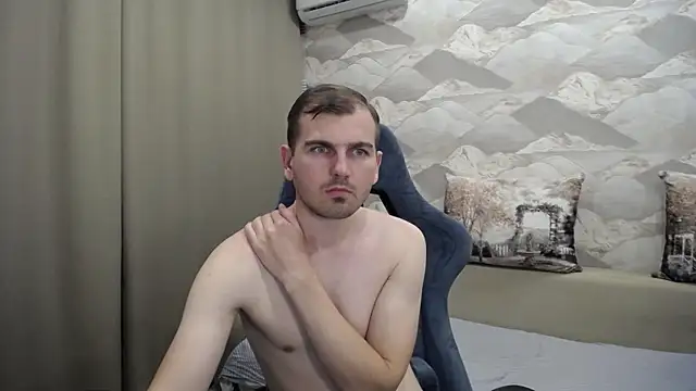 Snapshot of SerzhKorol1 chatting on October 2025 06:10:02 PM SerzhKorol1 online show from October 2025 06:10:02 PM