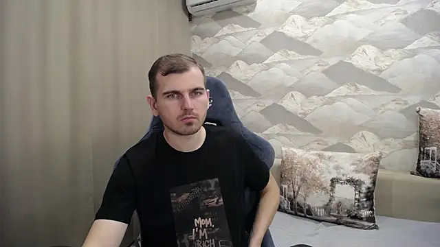 Snapshot of SerzhKorol1 chatting on October 2025 10:28:02 AM SerzhKorol1 online show from October 2025 10:28:02 AM