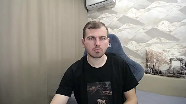 Snapshot of SerzhKorol1 chatting on October 2025 05:31:01 AM SerzhKorol1 online show from October 2025 05:31:01 AM