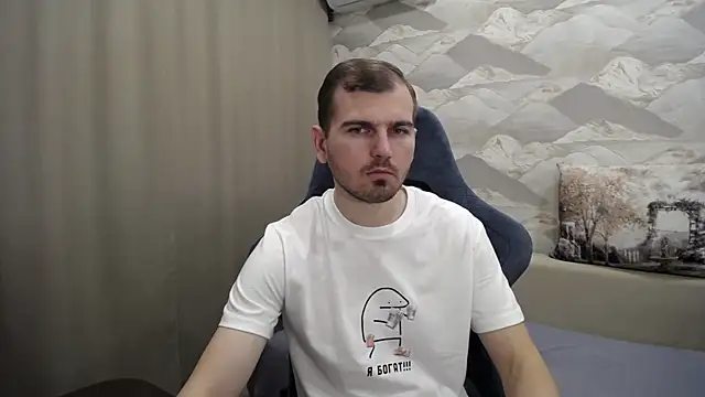 Snapshot of SerzhKorol1 chatting on November 2025 06:05:01 AM SerzhKorol1 online show from November 2025 06:05:01 AM