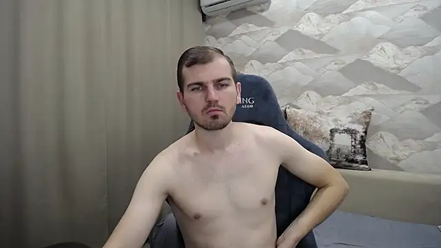 Snapshot of SerzhKorol1 chatting on November 2025 05:28:02 AM SerzhKorol1 online show from November 2025 05:28:02 AM