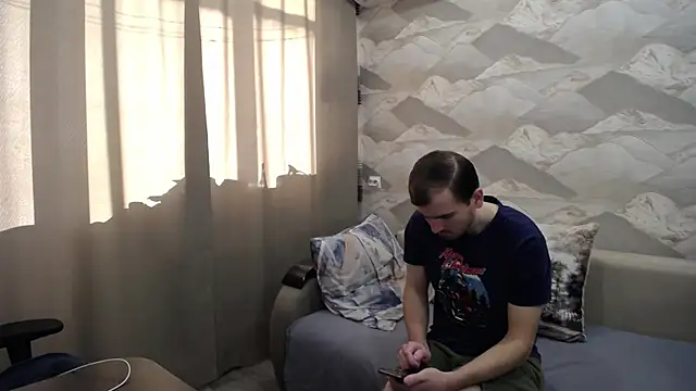 Snapshot of SerzhKorol1 chatting on December 2025 06:06:01 AM SerzhKorol1 online show from December 2025 06:06:01 AM