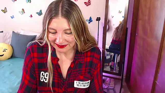 Jolie-Mature online show from January 2025 09:30:02 PM