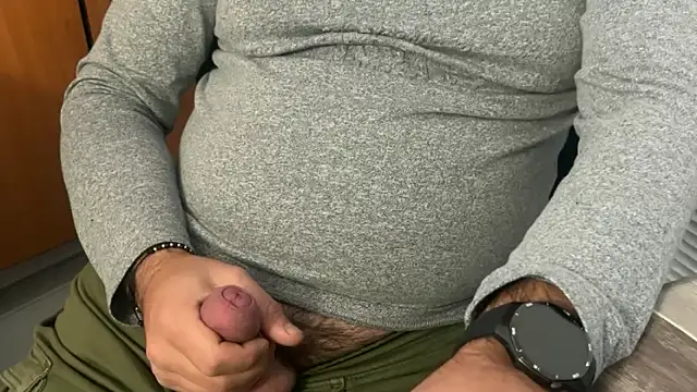 Snapshot of TigerOne19 chatting on November 2025 08:46:02 AM TigerOne19 online show from November 2025 08:46:02 AM