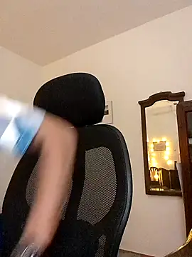 Snapshot of _IRRESISTIBLE_ chatting on February 2025 05:53:01 PM IRRESISTIBLE online show from February 2025 05:53:01 PM