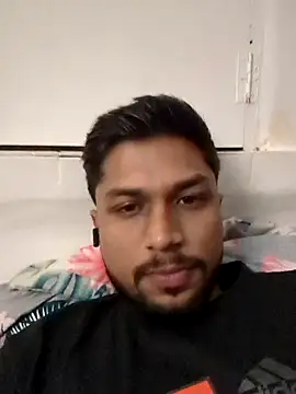 Snapshot of _IRRESISTIBLE_ chatting on November 2025 02:39:01 PM IRRESISTIBLE online show from November 2025 02:39:01 PM