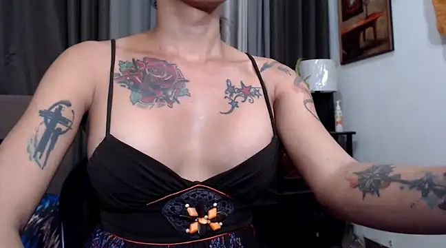 Snapshot of TSnaughtyBIGCOCK chatting on March 2025 05:56:01 PM TSnaughtyBIGCOCK online show from March 2025 05:56:01 PM