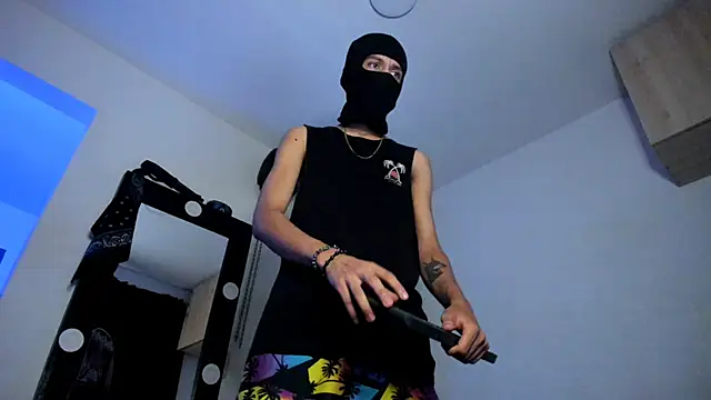 Samuel Suarez online show from November 2025 12:53:02 AM